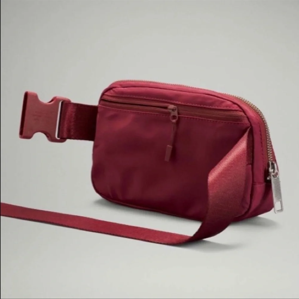 NWT * Lululemon Mulled Wine Everywhere Belt Bag